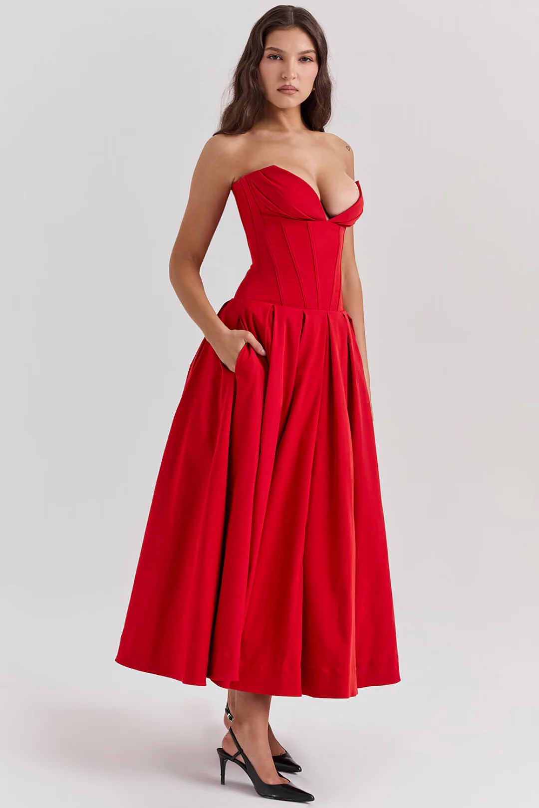 Vestido Midi Vermelho Sem Alça Modelo Cinisello